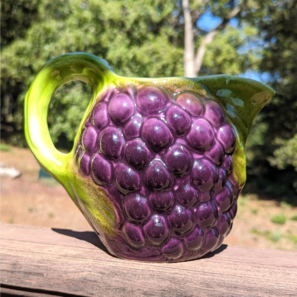Vintage Pier 1 Majolica Grape Vine Pitcher 3D Made in Italy - Picture 2 of 12